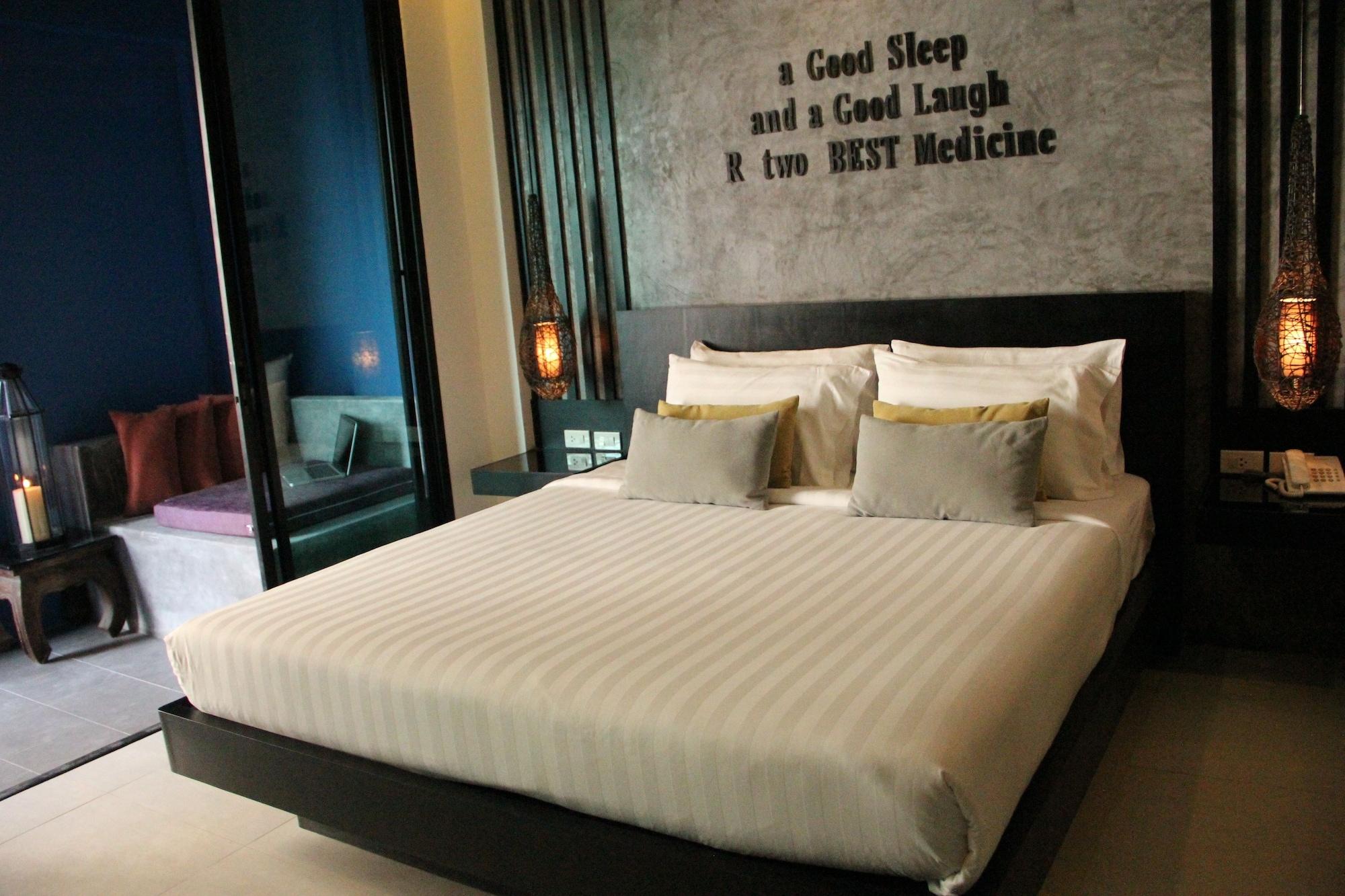 The House Patong Hotel Exterior photo