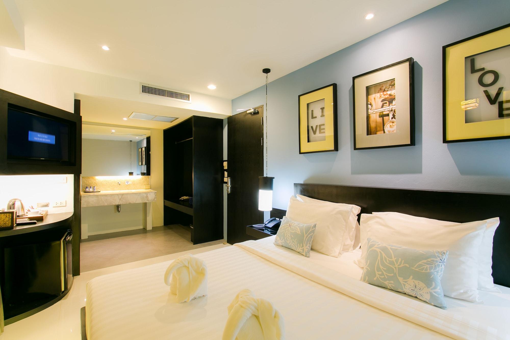 The House Patong Hotel Exterior photo