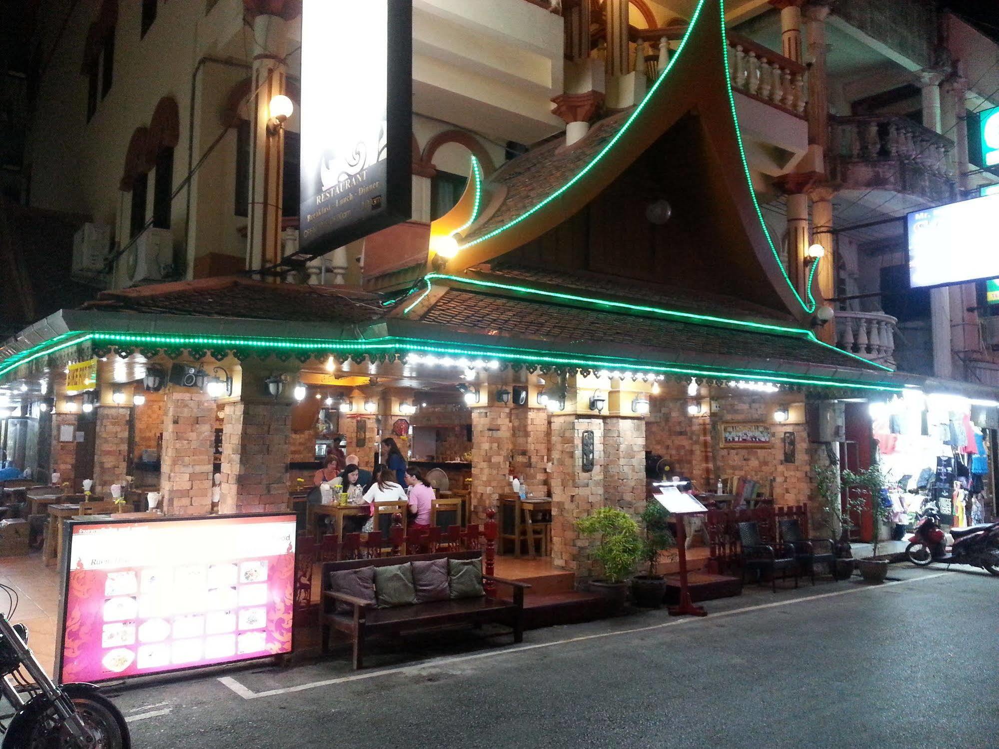 The House Patong Hotel Exterior photo